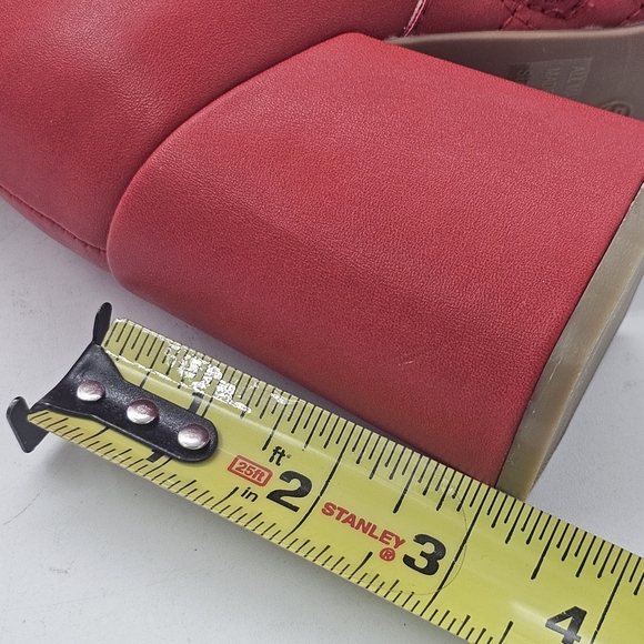 Wild Diva Lounge London Quilted Knee High Boot Red Size 5.5 NWOB - Picture 10 of 10